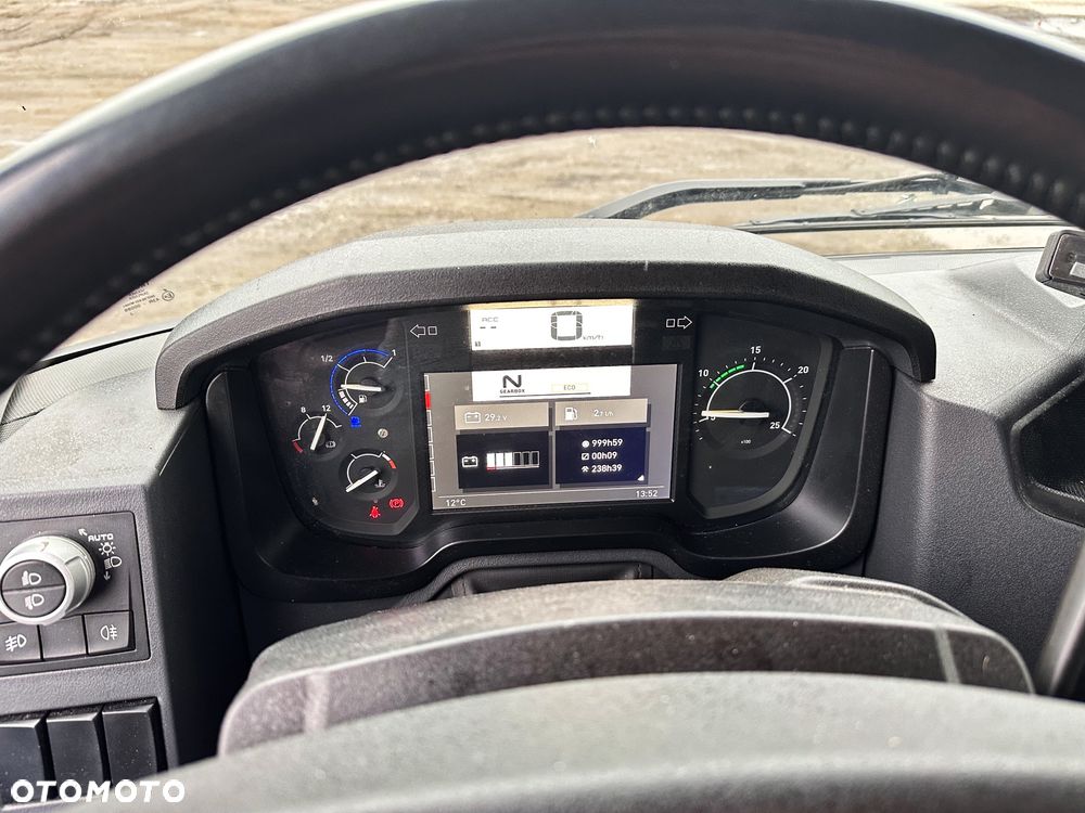 Renault T440 - 17