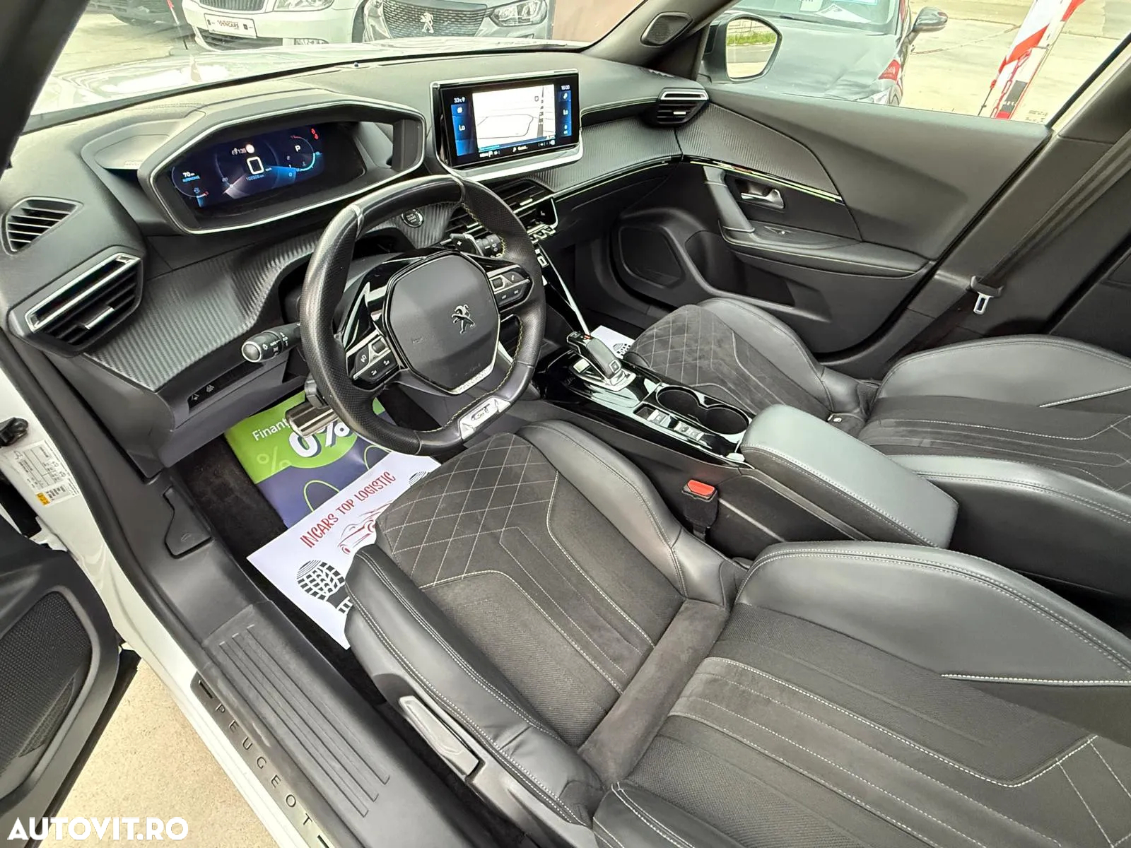 Peugeot 2008 PureTech 155 EAT8 GT Pack - 26