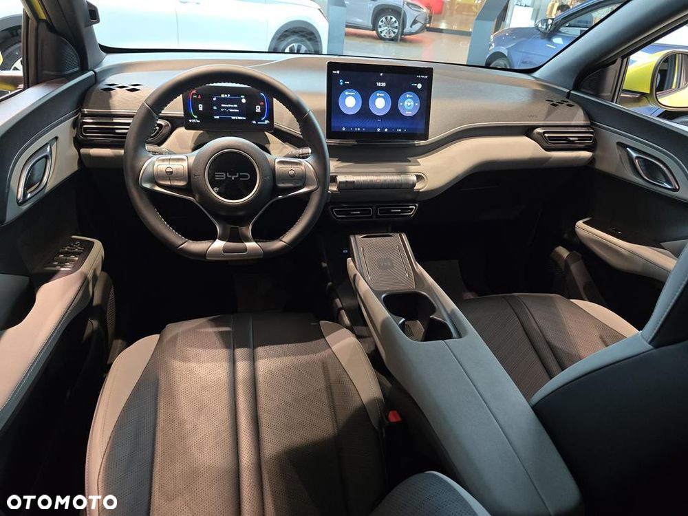 BYD Dolphin - 13