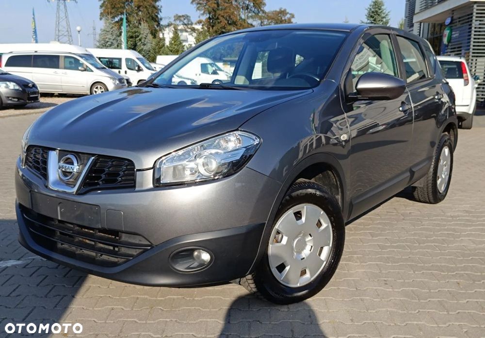 Nissan Qashqai - 1