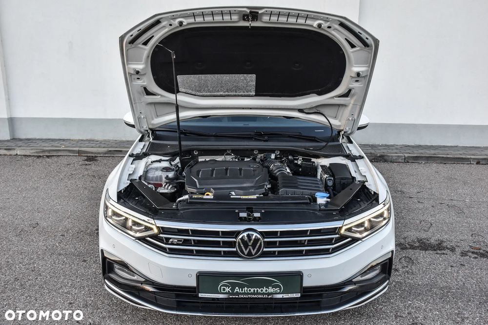 Volkswagen Passat 2.0 TDI SCR DSG 4Motion Elegance - 40