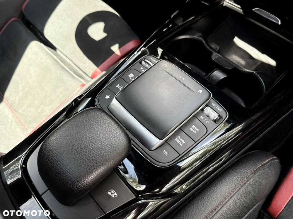 Mercedes-Benz Klasa A 45 S AMG 4-Matic 8G-DCT - 34