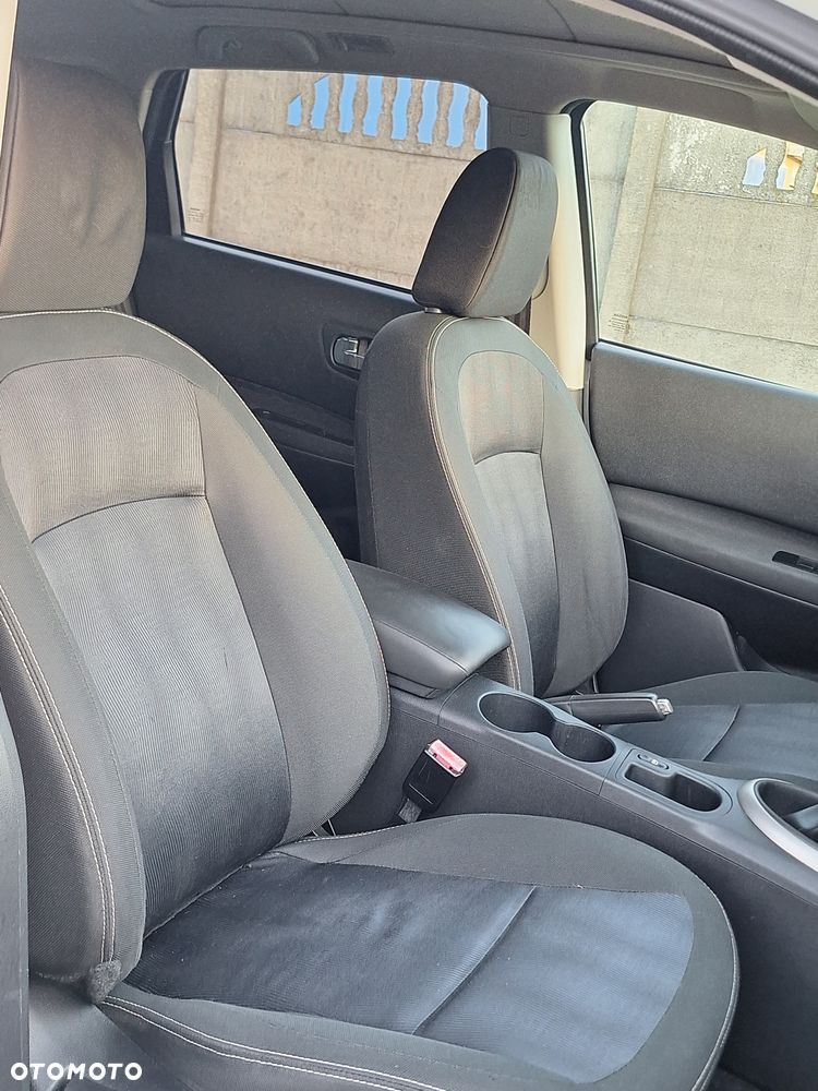 Nissan Qashqai - 12