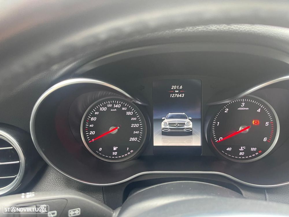 Mercedes-Benz C 220 d AMG Line - 24