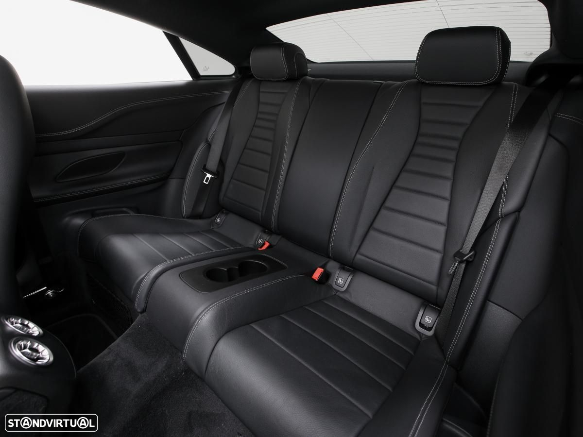 Mercedes-Benz E 220 d AMG Line - 14