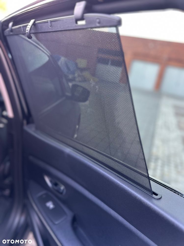 Renault Grand Scenic - 32
