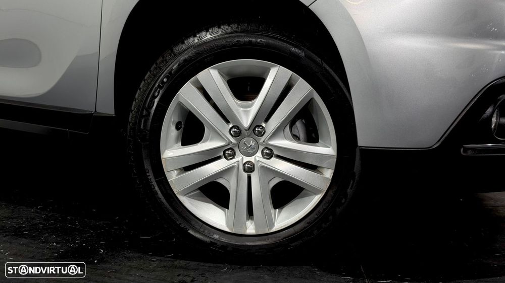 Peugeot 2008 1.2 PureTech Style - 18