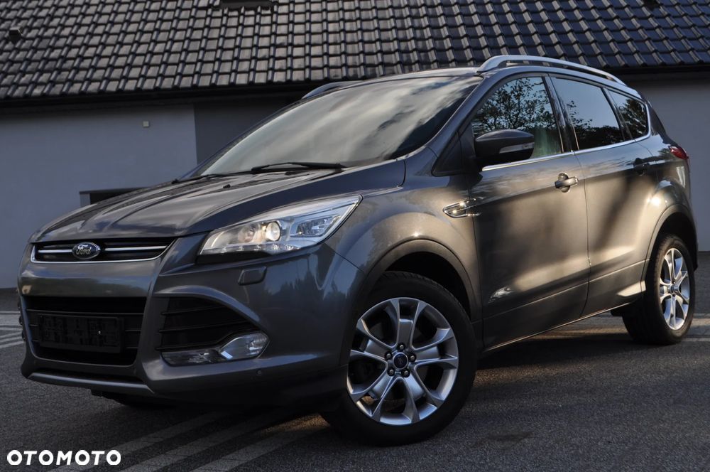 Ford Kuga 2.0 TDCi 2x4 Titanium - 11