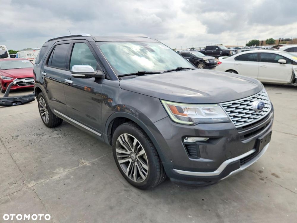 Ford Explorer - 3