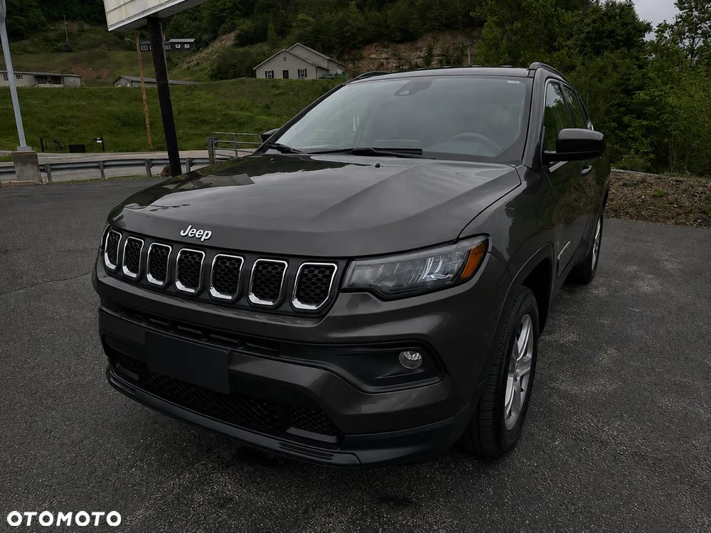 Jeep Compass - 2