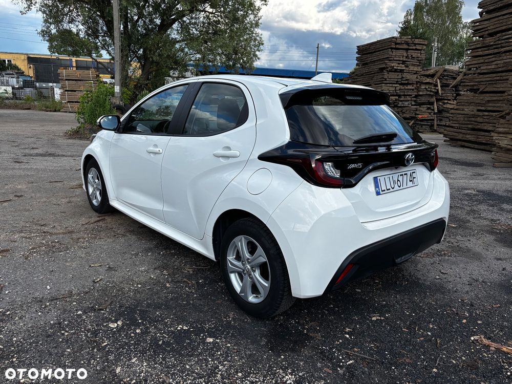 Toyota Yaris - 5