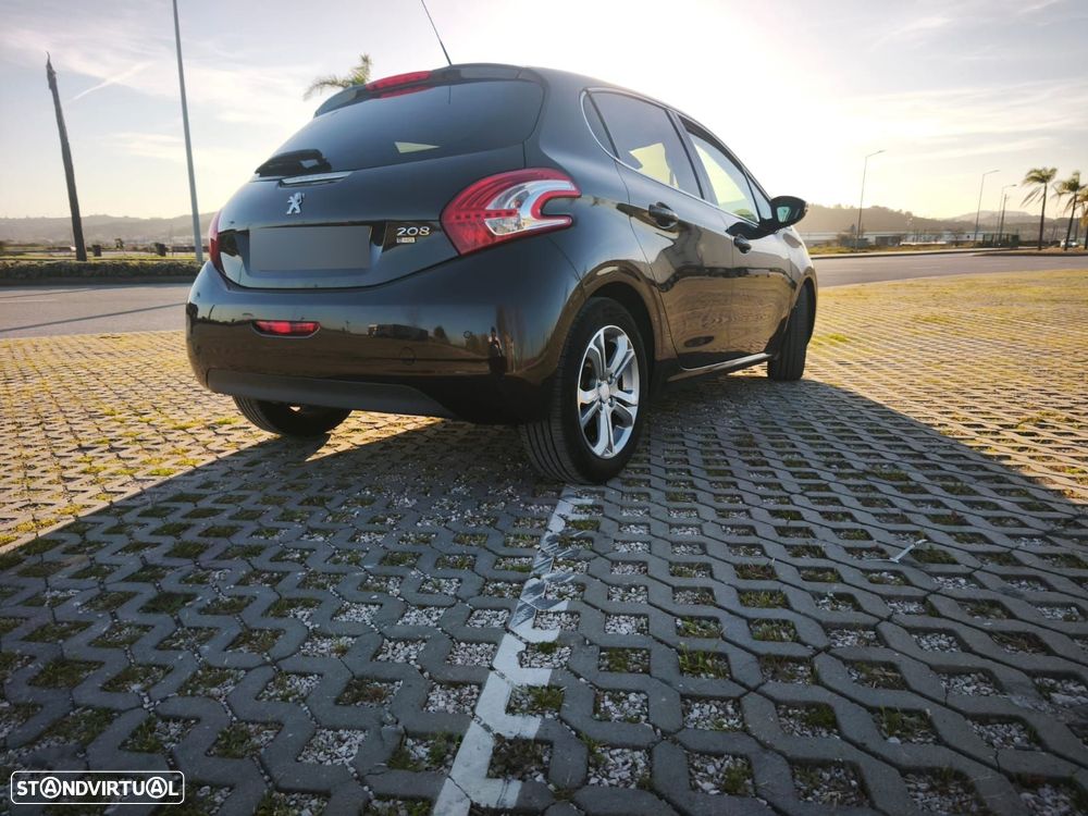 Peugeot 208 1.6 e-HDi Allure - 3