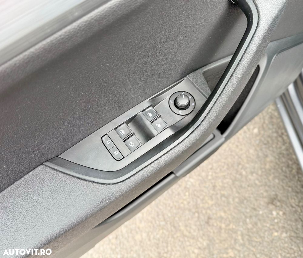 Skoda Superb 2.0 TDI DSG Premium Edition - 20