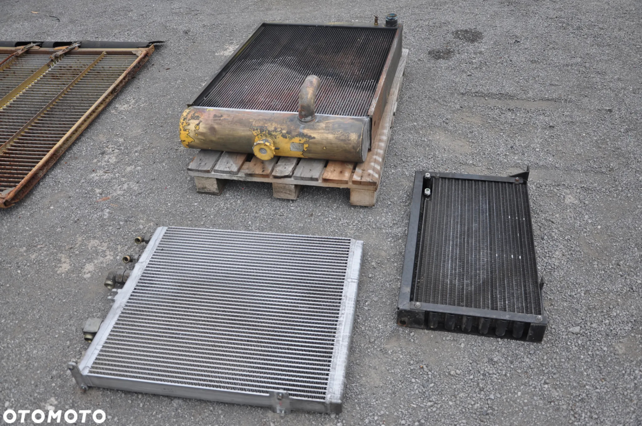 Kabina silnik skrzynia New Holland TX 64 65 66 67 68 - 23