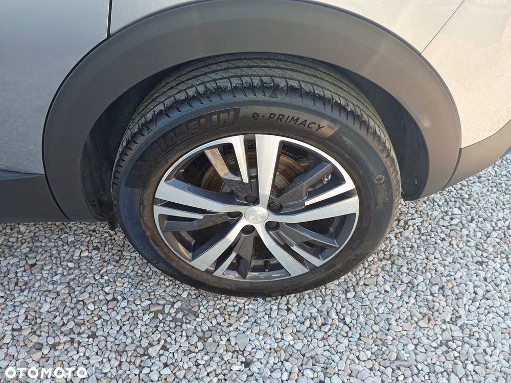 Peugeot 3008 1.2 PureTech Allure Pack S&S EAT8 - 12