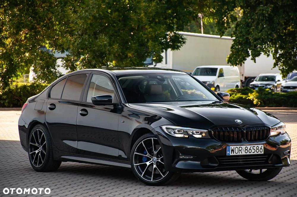 BMW Seria 3 330i Sport Line sport - 4