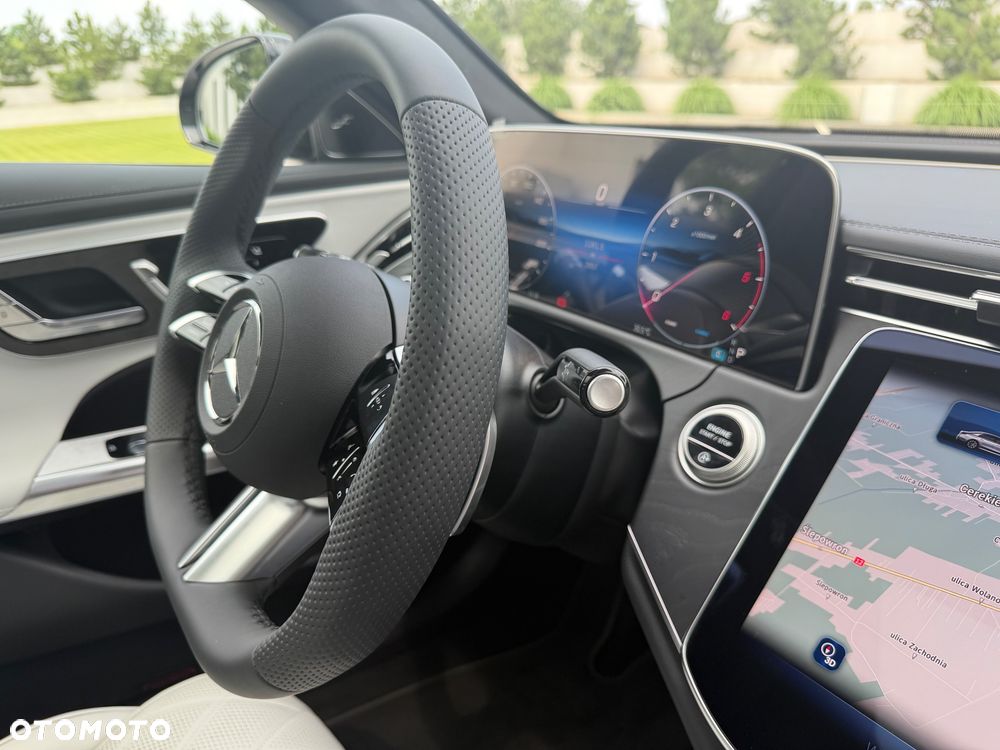 Mercedes-Benz Klasa E 220 d mHEV Exclusive 9G-Tronic - 24