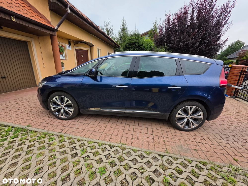 Renault Grand Scenic - 1