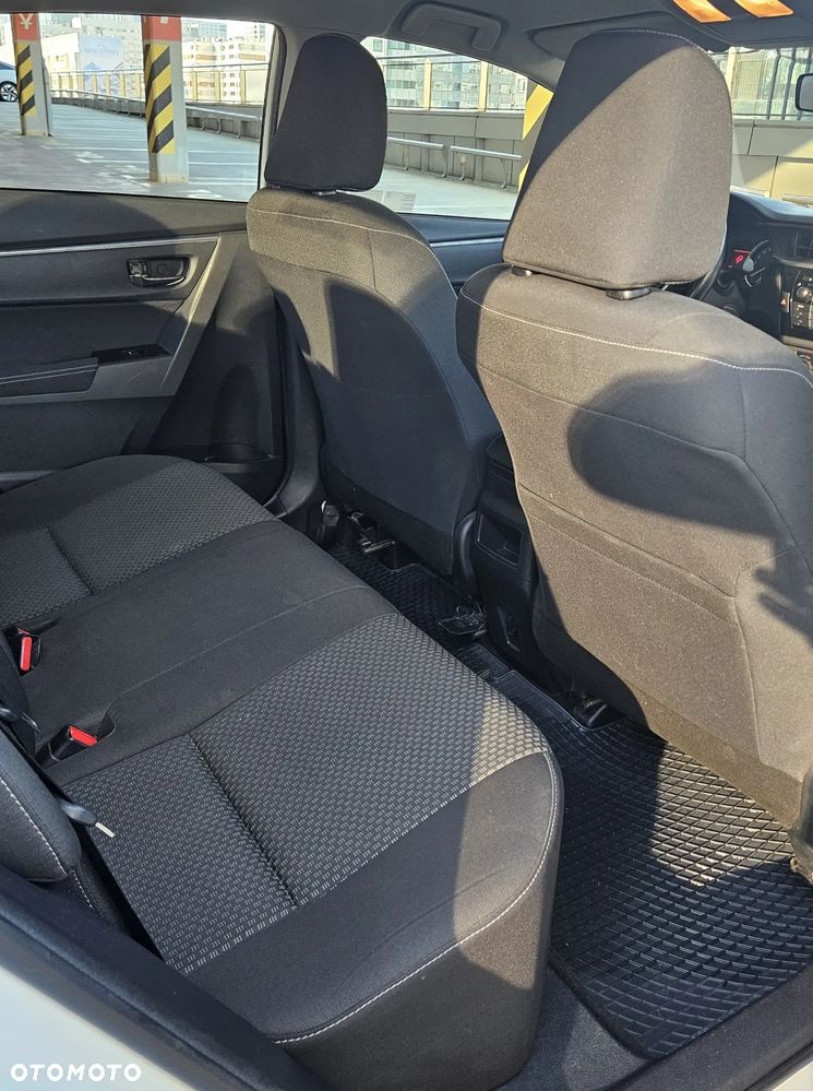 Toyota Corolla 1.6 Premium EU6 - 7