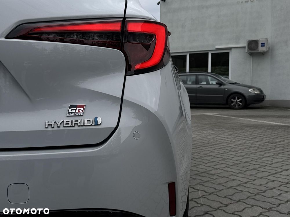 Toyota Corolla 1.8 Hybrid GR Sport - 11