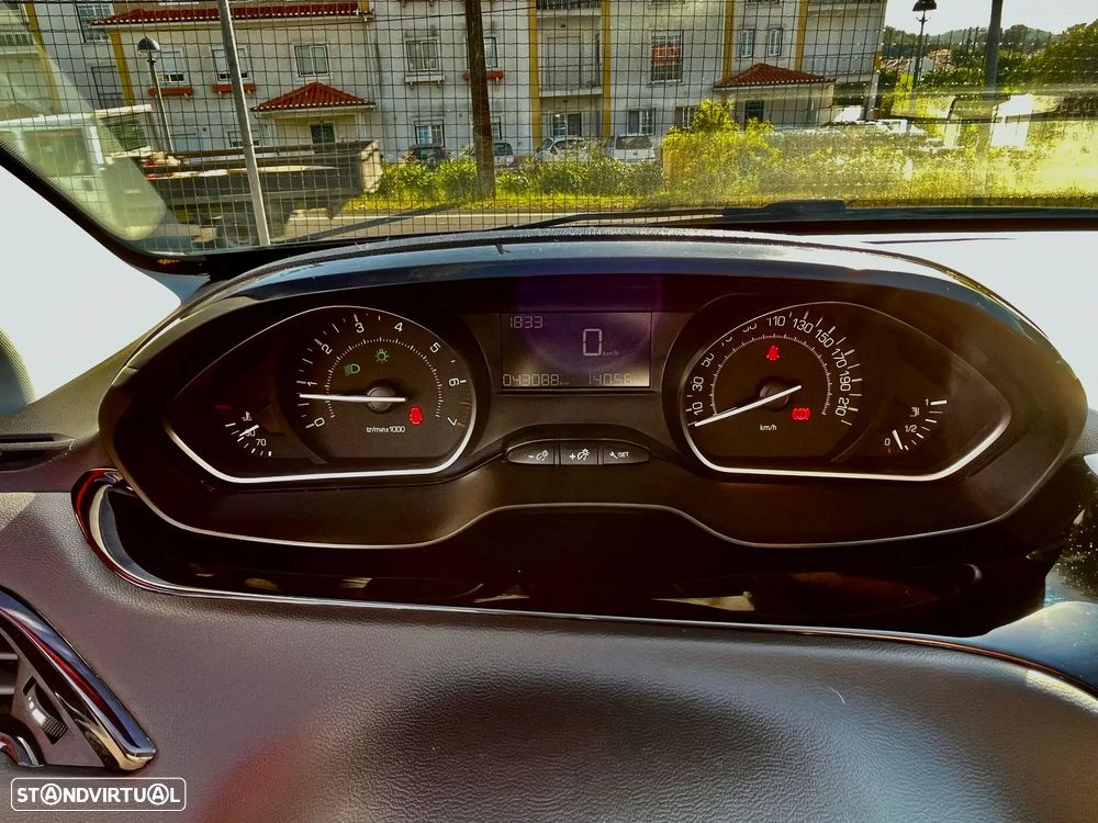 Peugeot 208 PureTech 68 Like - 12