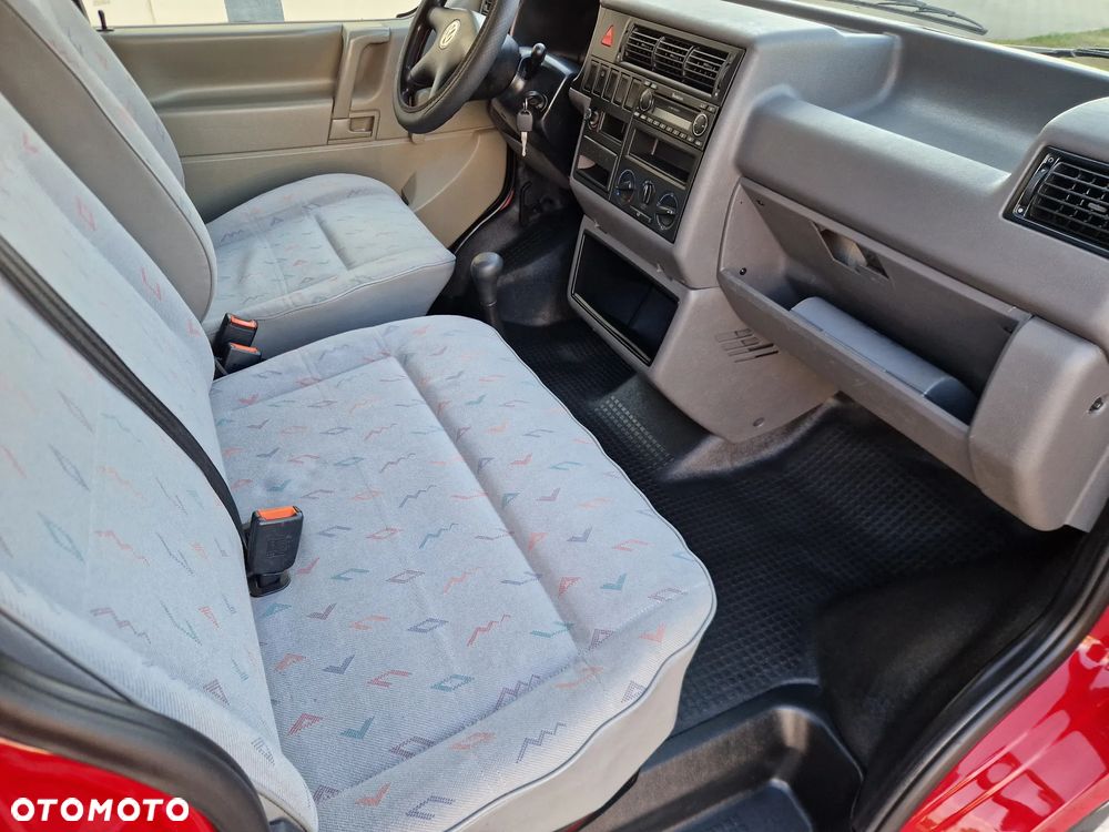 Volkswagen Transporter - 25