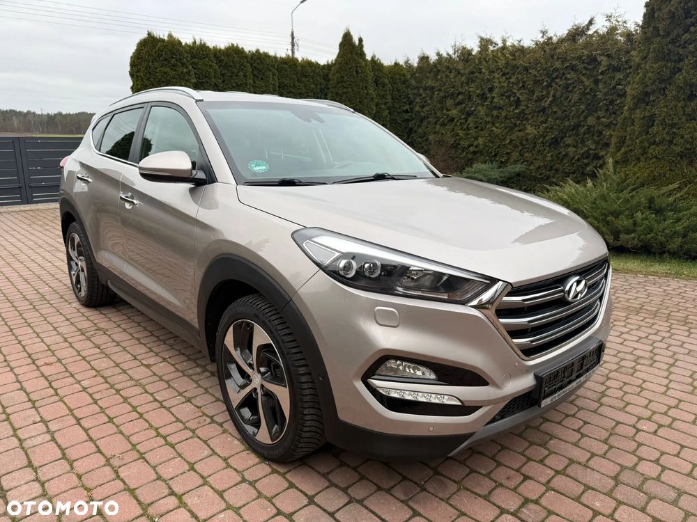 Hyundai Tucson 2.0 CRDI 4WD Automatik Style - 7