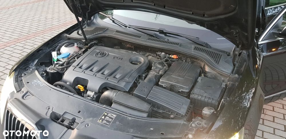 Skoda Superb 2.0 TDI Elegance DSG - 22