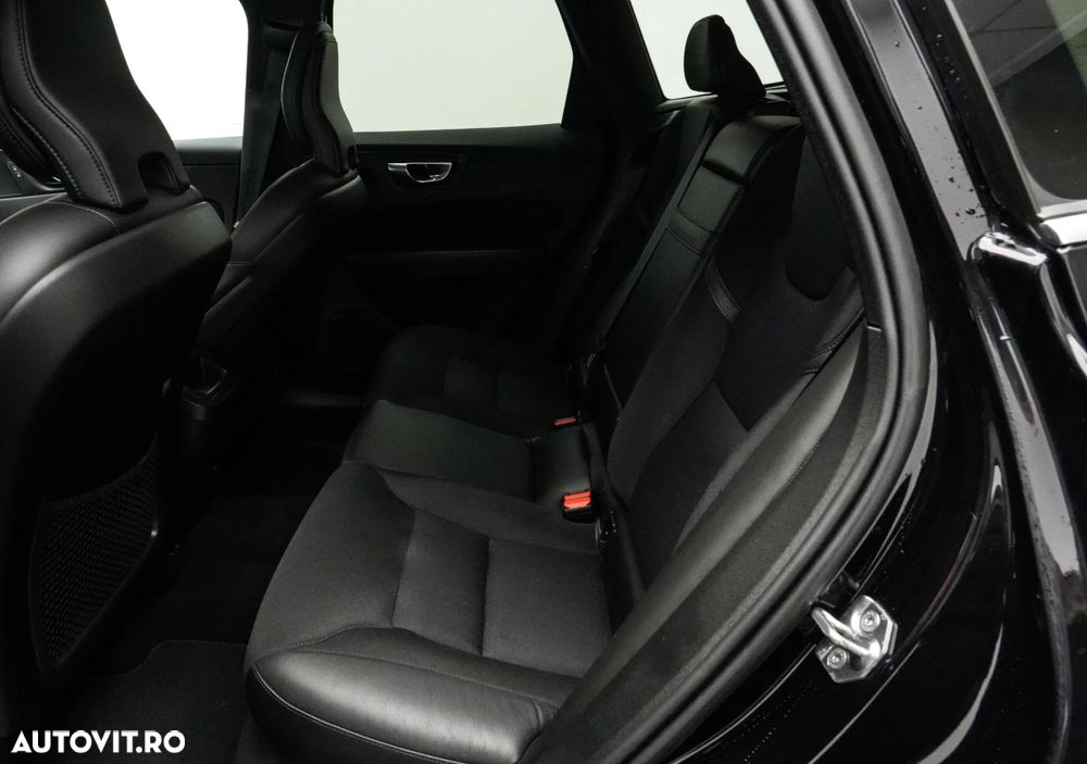 Volvo XC 60 D4 Momentum Pro - 15