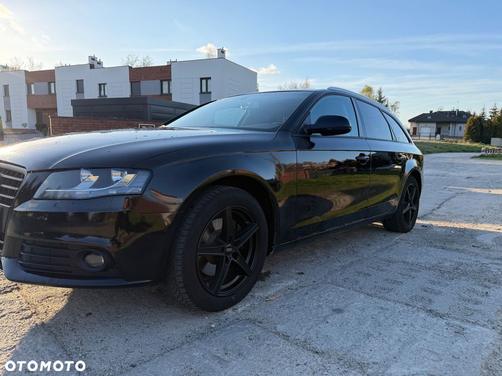 Audi A4 Avant - 4