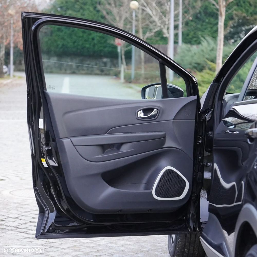 Renault Captur 0.9 TCE - 23