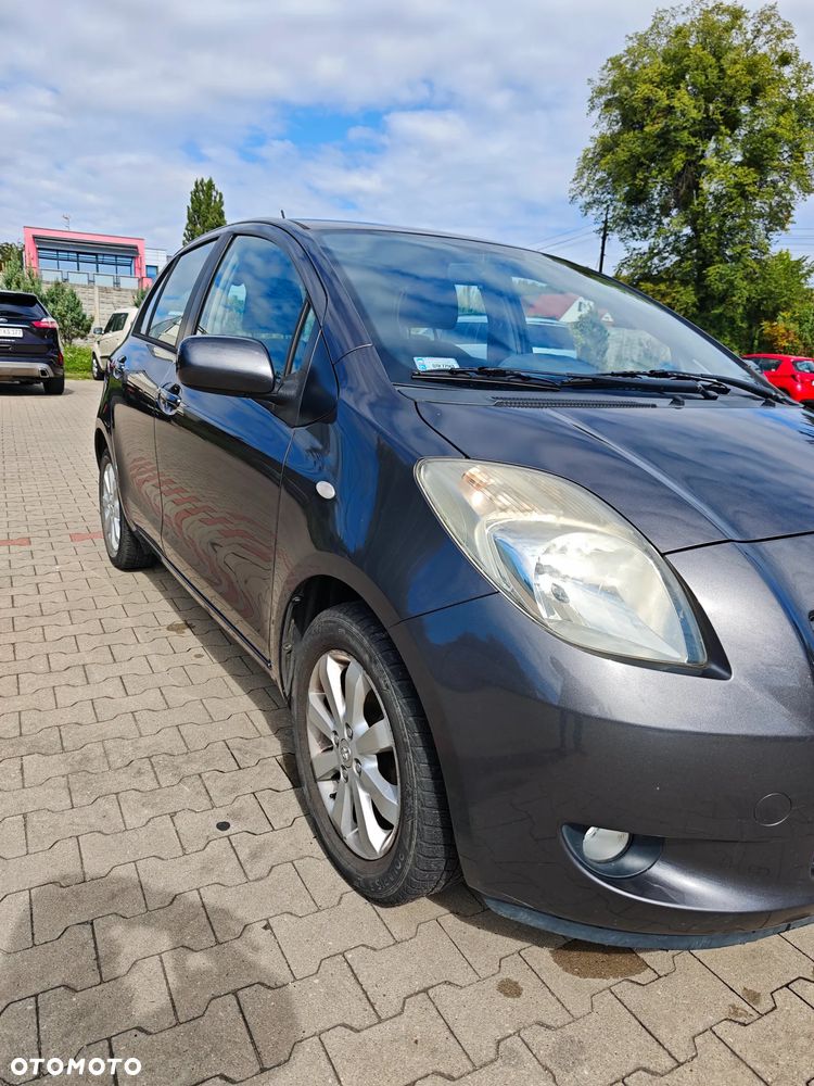 Toyota Yaris 1.0 Luna A/C - 3
