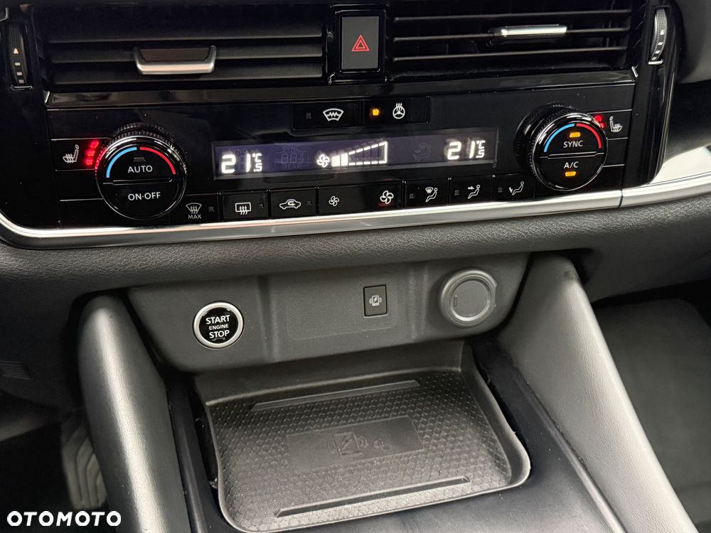 Nissan Qashqai 1.3 DIG-T MHEV Xtronic N-Connecta - 25