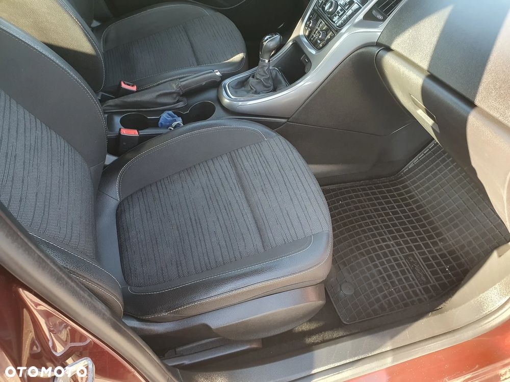 Opel Astra 1.4 T EU6 - 25