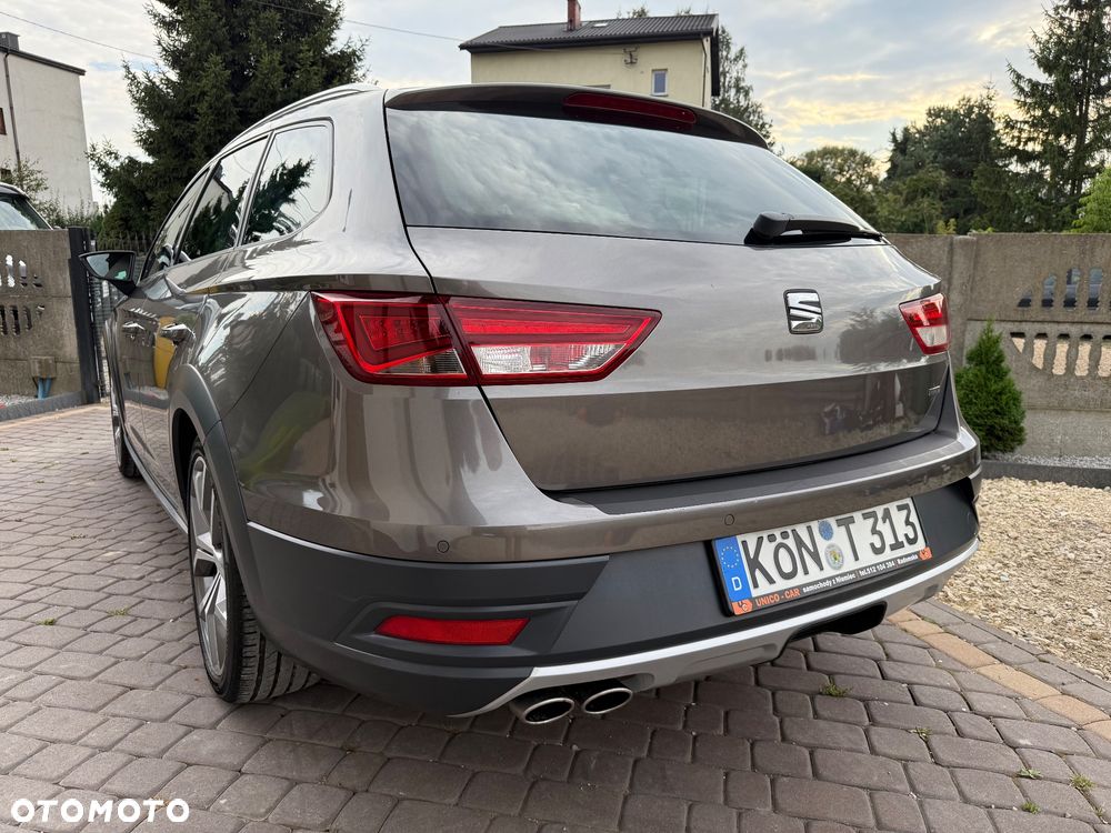 Seat Leon 2.0 TDI FR S&S 4Drive - 31