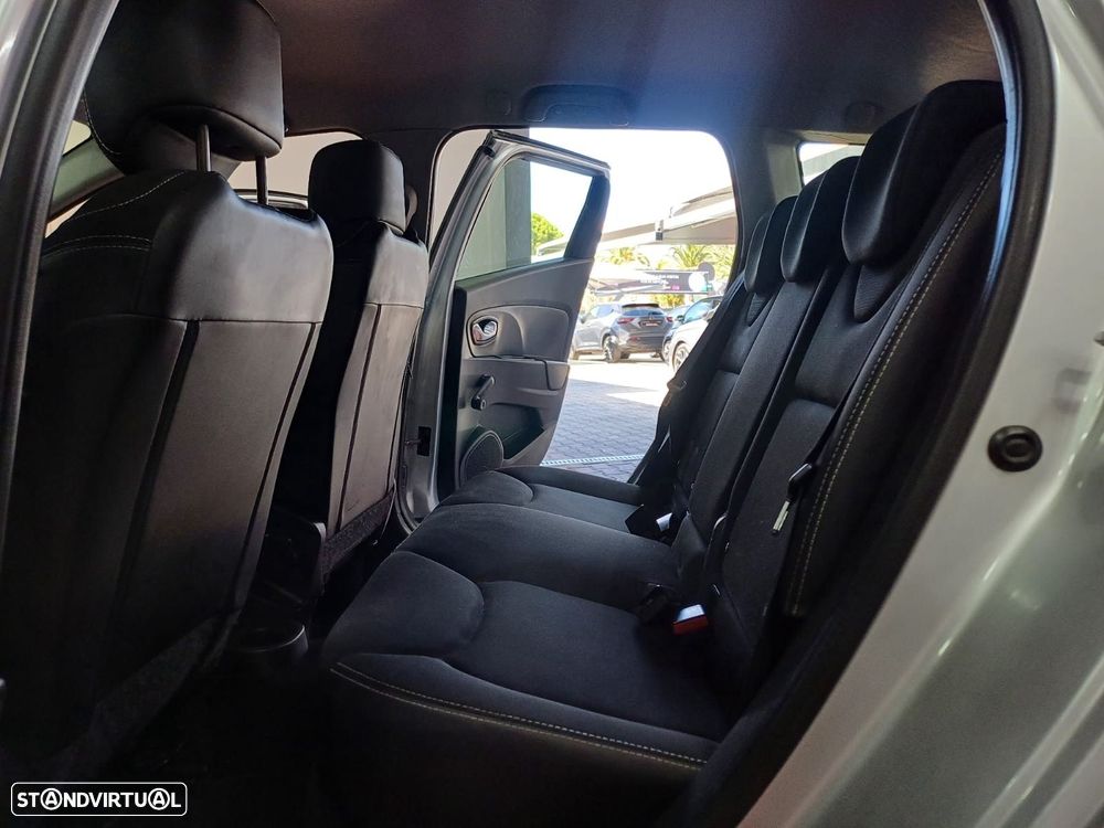 Renault Clio Sport Tourer 1.5 dCi Dynamique S - 11