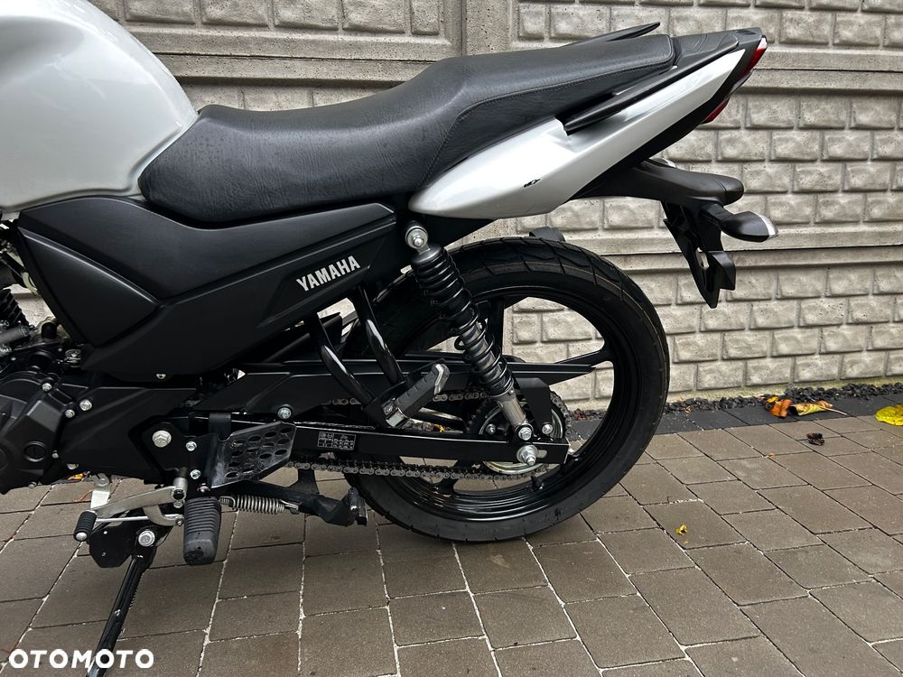 Yamaha YS - 17