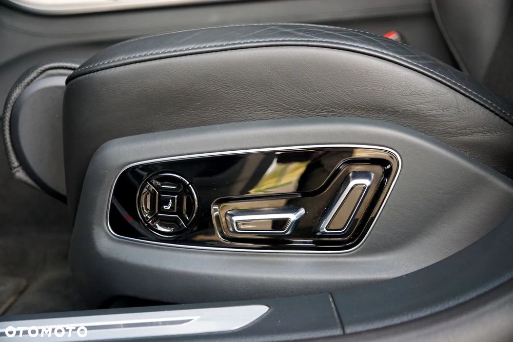 Audi S8 TFSI quattro tiptronic - 12