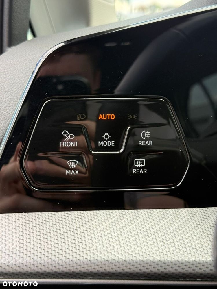 Volkswagen Golf 1.5 TSI EHybrid PHEV 150kW Style DSG - 14