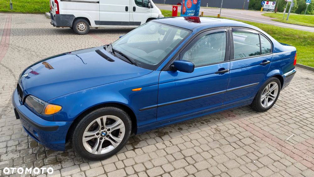 BMW Seria 3 318i - 2