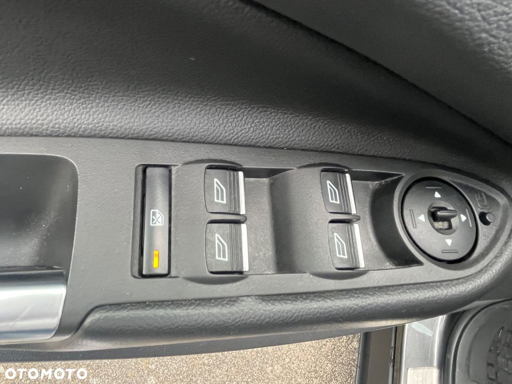 Ford Kuga 2.0 TDCi 4x4 Titanium - 21