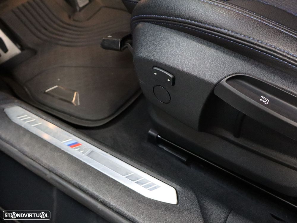 BMW 118 i Pack Desportivo M Auto - 8