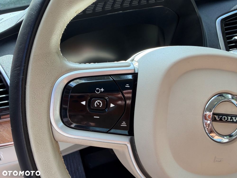 Volvo XC 90 T6 AWD Geartronic Momentum Pro - 28