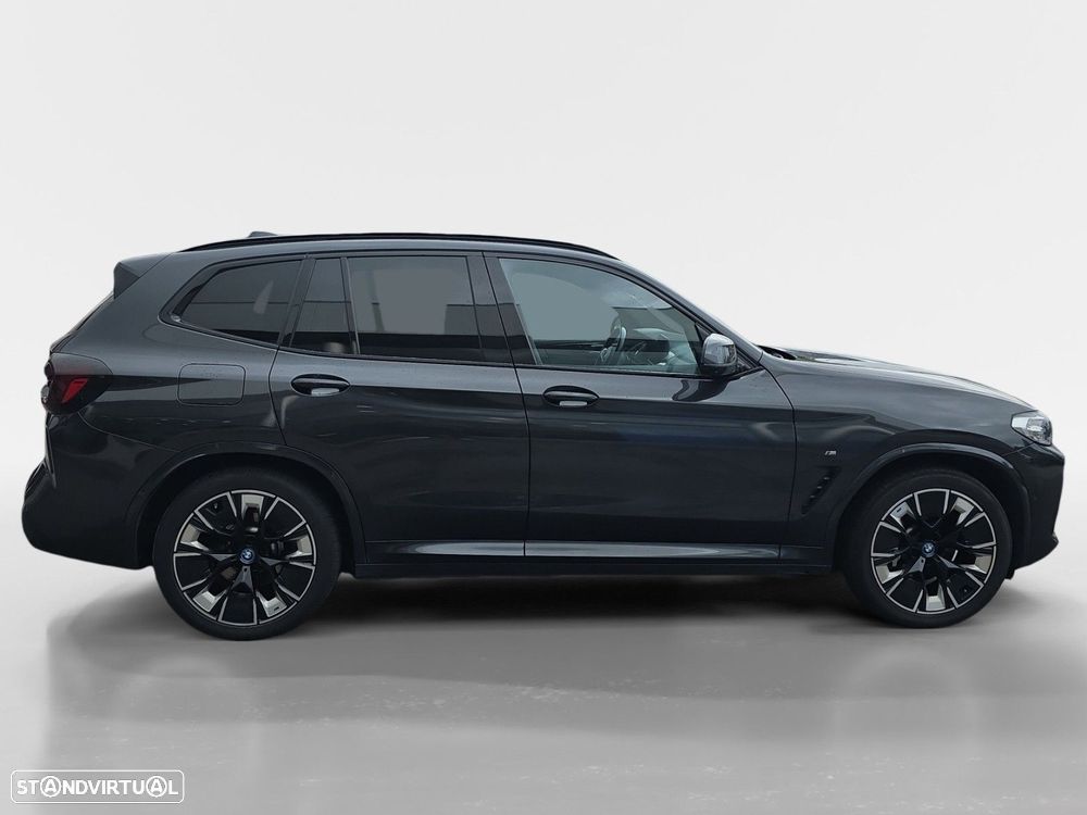 BMW iX3 M Sport Impressive - 5
