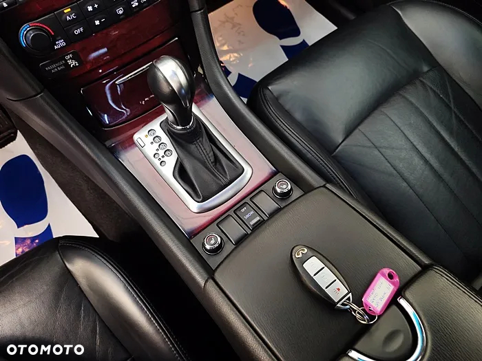 Infiniti Q50 - 32