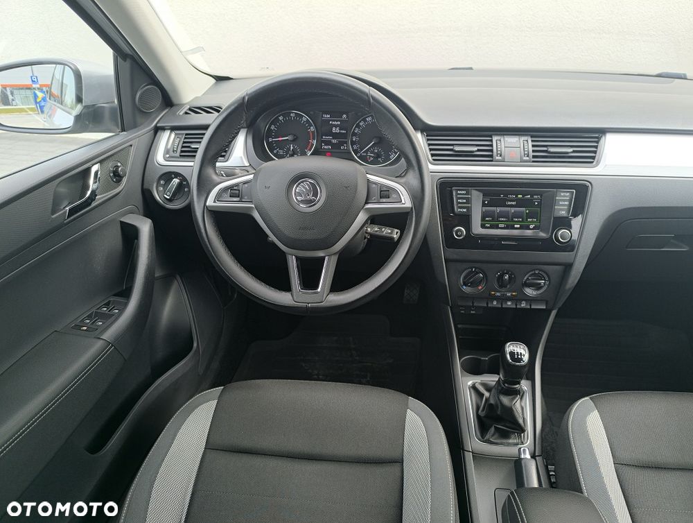 Skoda RAPID 1.2 TSI Ambition - 20