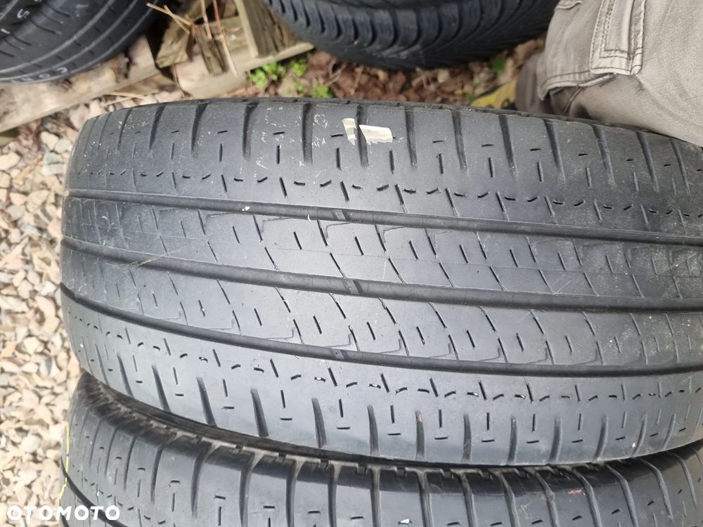 Opony MICHELIN AGILIS 235/65R16 115/113R 2015r, 2x5,5mm db stan - 2