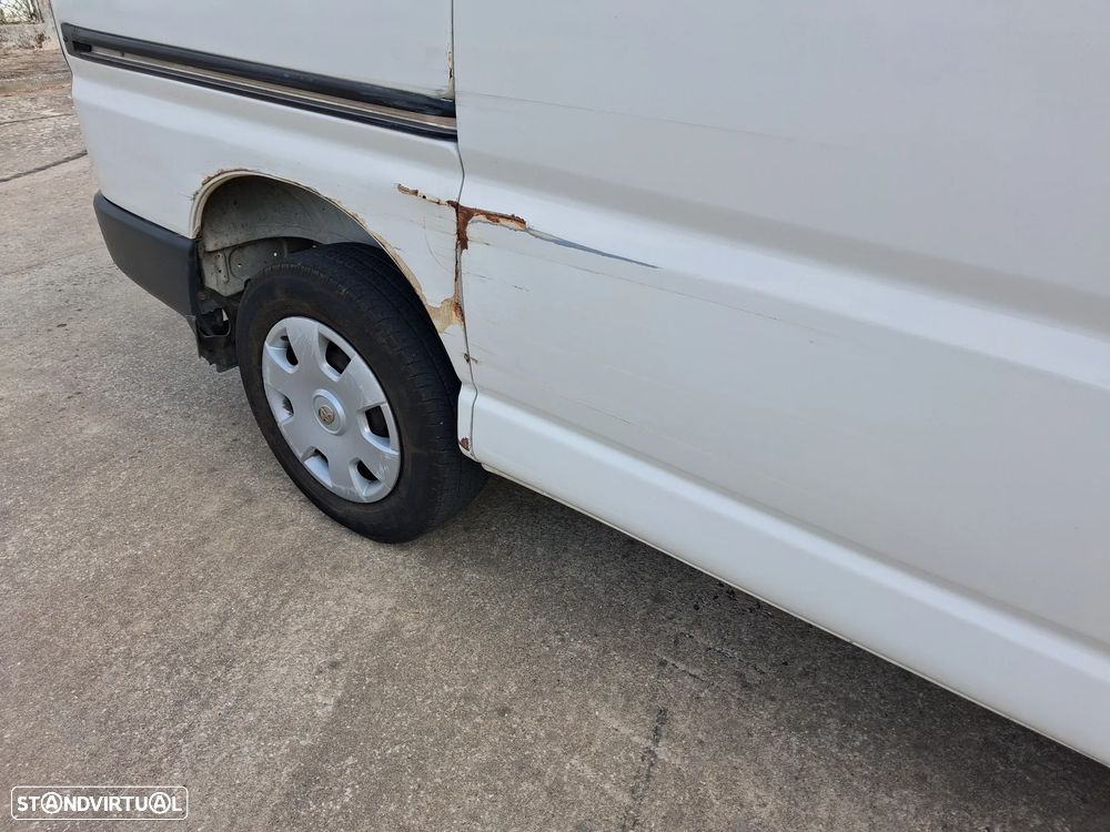 Toyota HiAce 2.5 D-4D Service 2.8T AC - 4