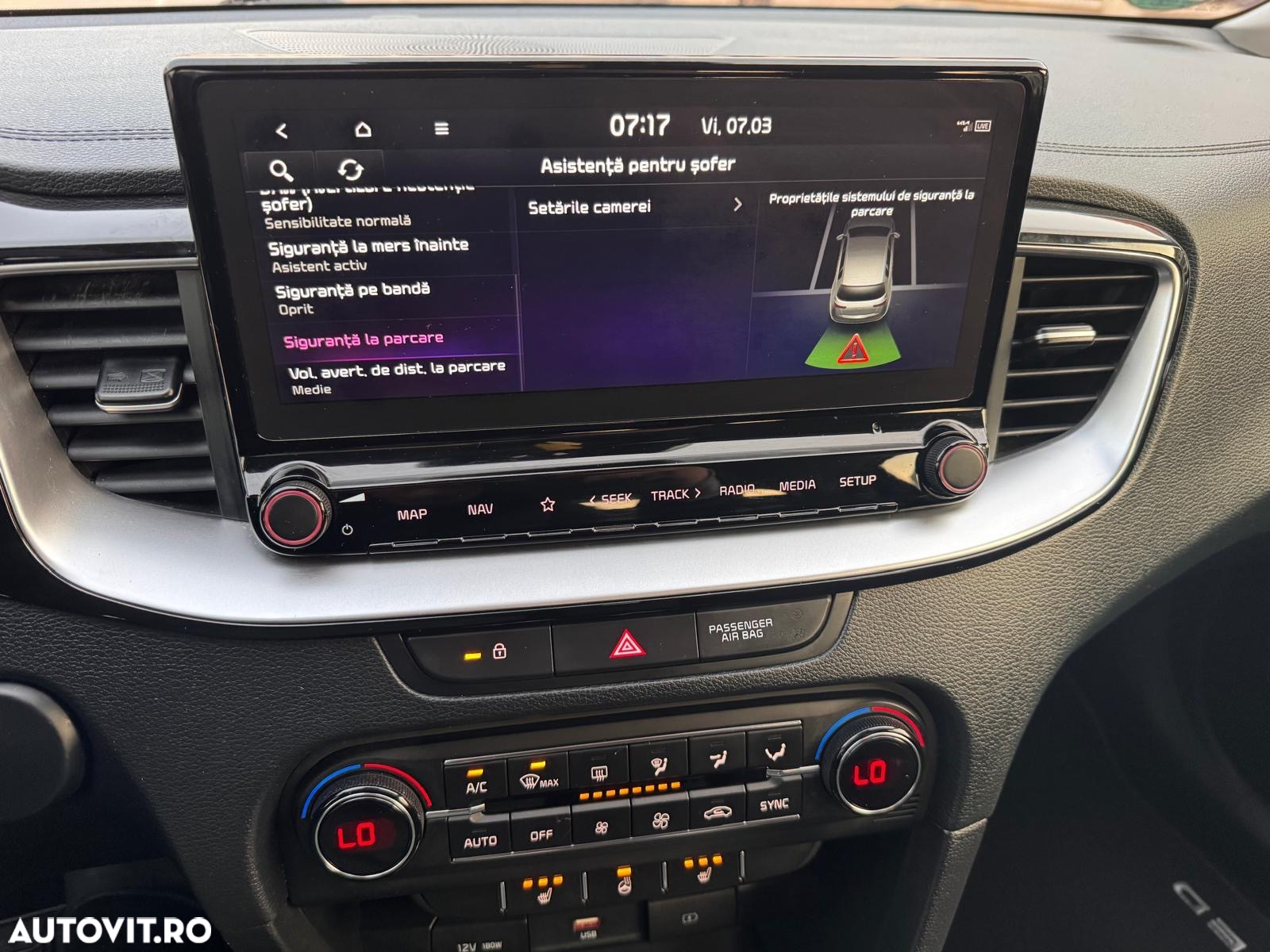 Kia Ceed 1.6 CRDi (48V Mild-Hybrid) DCT7 Vision - 14