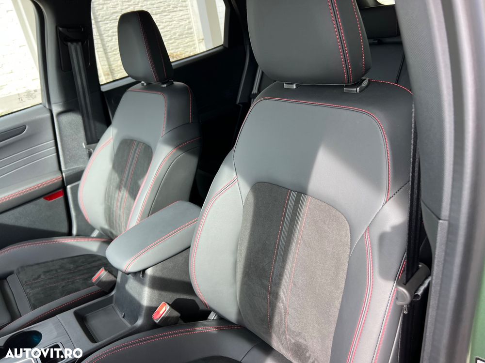 Ford Kuga 2.5 Duratec FWD PHEV ST-Line X - 11